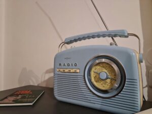 What are the different types of radios? - Wesn